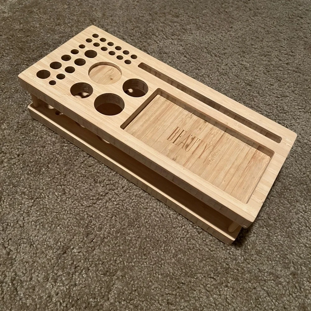 💄 Makeup Organizer iPad/iPhone Holder